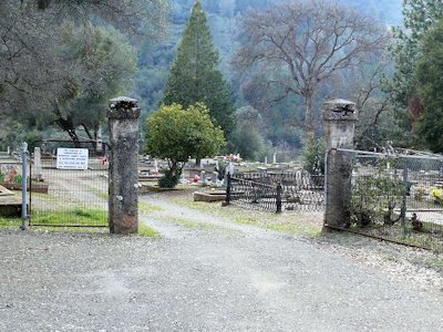 Mariposa District Cemetery